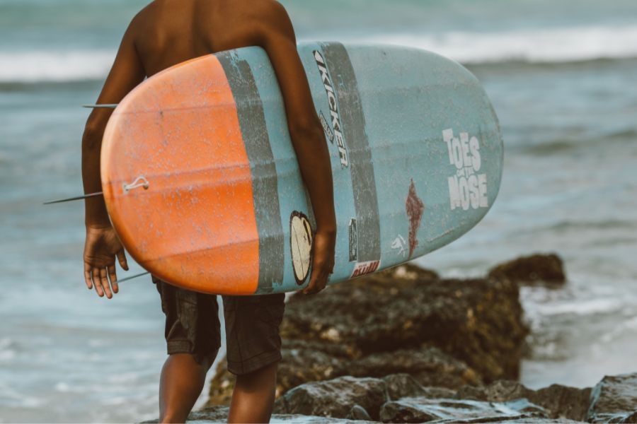 the perfect surfboard for surfing lessons
