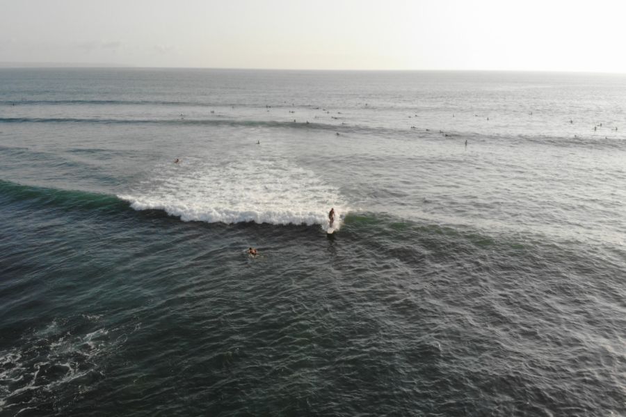 one of the best waves for surfing lessons