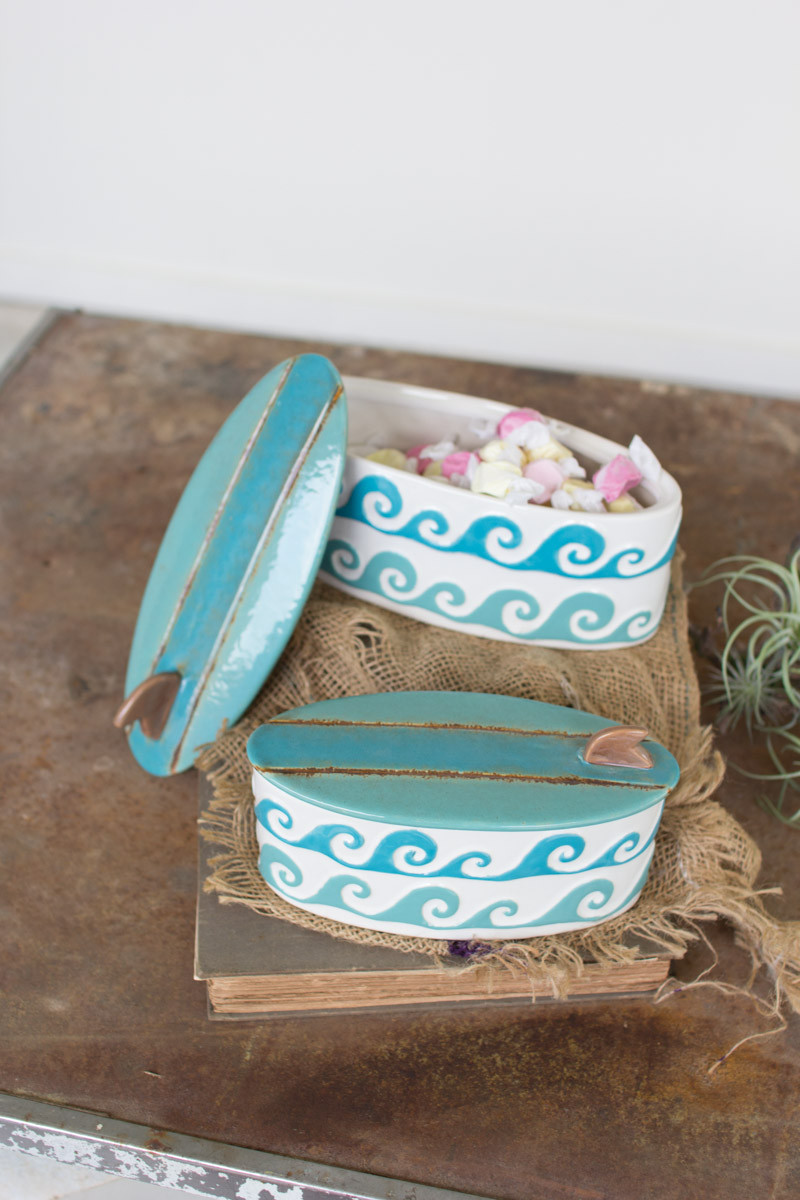 Surfboard and waves canisters