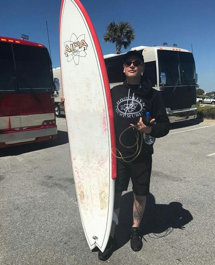 Matt Skiba surfing
