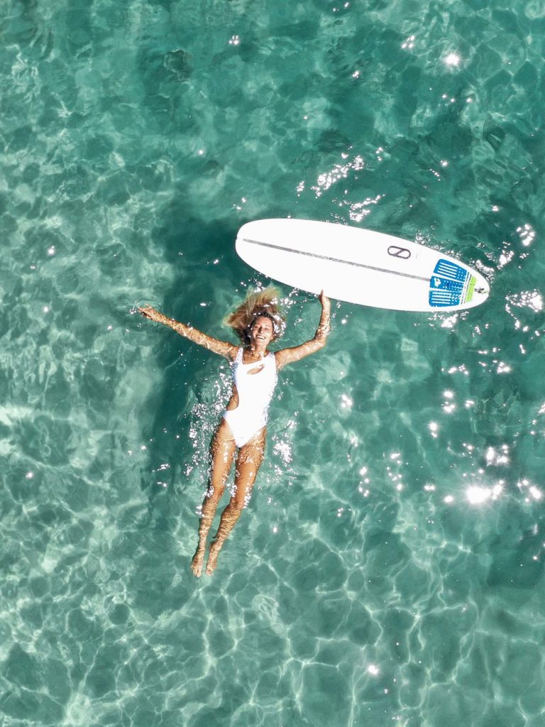 Nina surfing