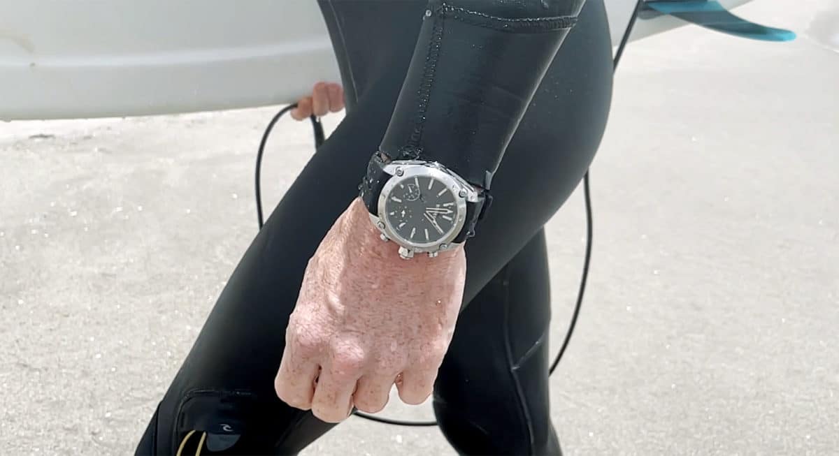 Weret watch for surfing