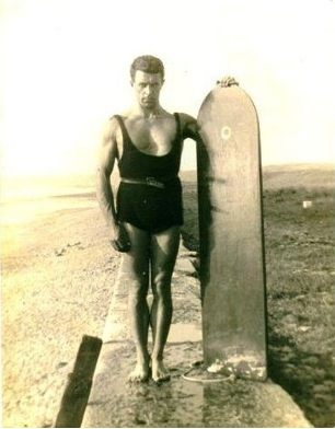 Surfboard leash