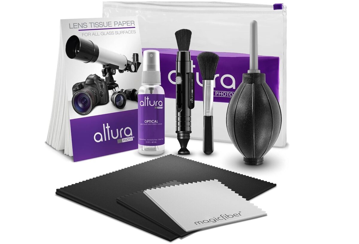 Camera cleaning kit