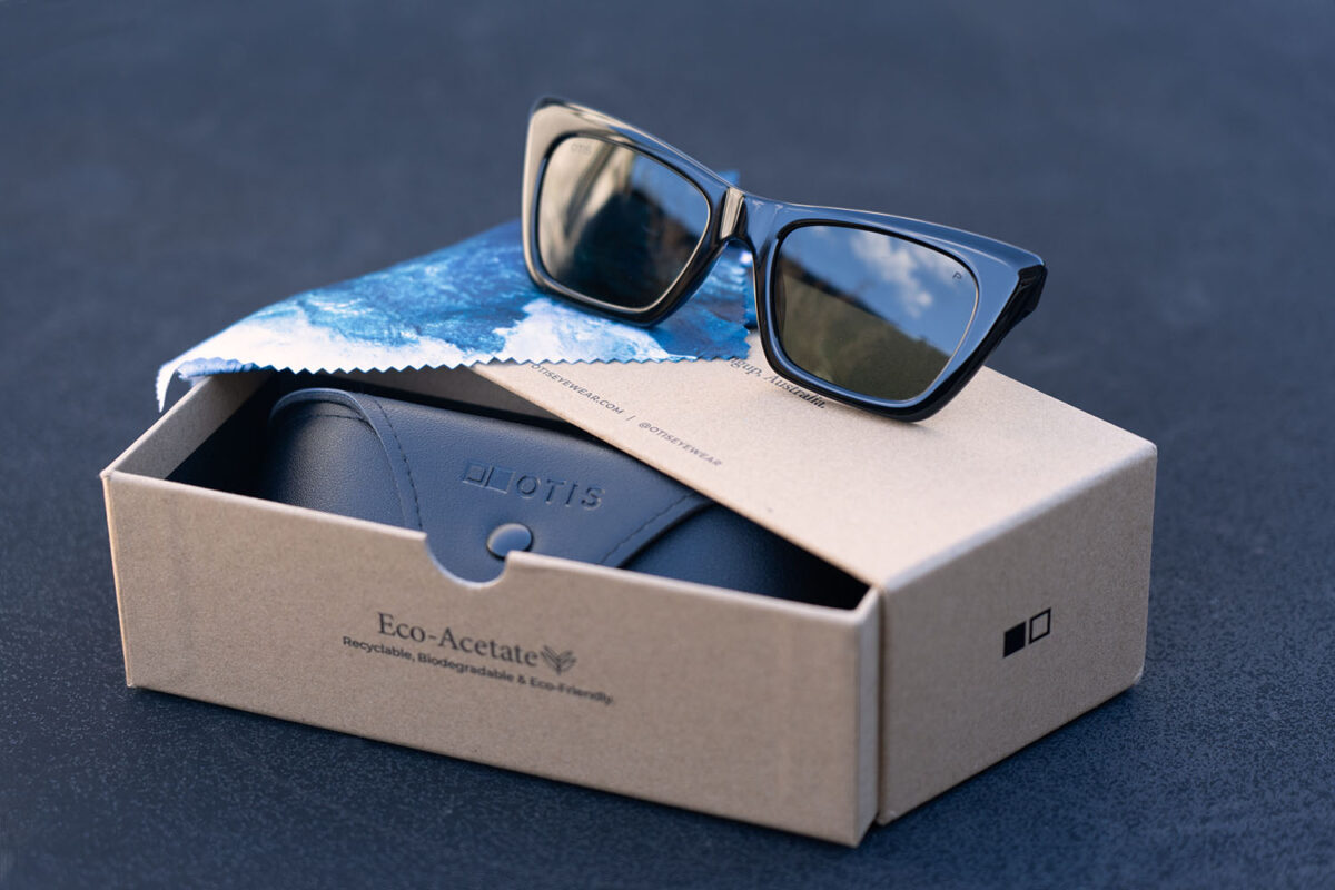 Otis sunglasses Packaging